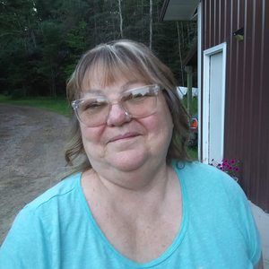 Meet your Posher, Cynthia